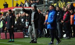 Ziraat Türkiye Kupası: İstanbulspor: 1 - Trabzonspor: 1 (İlk yarı)