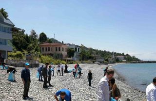 RTEÜ’lü öğrenciler ve akademisyenler kıyı ve sualtı temizliği yaptı