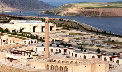 12 bin yıllık antik kent Hasankeyf'te tekne turuyla tarihsel yolculuk