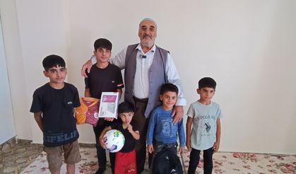 14 yaşındaki Ömer, çöpün yanında bulduğu 1,6 milyon liralık altını polise teslim etti