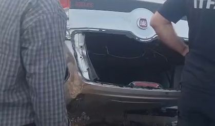 Bingöl'de iki hafif ticari araç çarpıştı: 11 yaralı