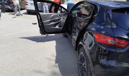 Bitlis'te iki otomobil çarpıştı: 5'i çocuk, 10 yaralı