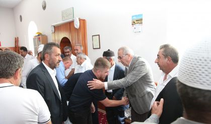 Bitlis'te kan davalı akrabalar, Kur-an-ı Kerim önünde el sıkışarak barıştı