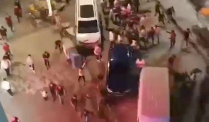 Hakkari - Yüksekova'da taşlı sopalı kavga: 1 yaralı /Video eklendi