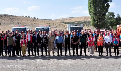 Kars'ta AFAD'dan gerçeğini aratmayan deprem tatbikatı