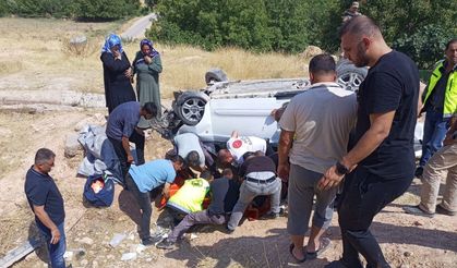 Şarampole devrilen hafif ticari araçtaki 7 kişi yaralandı