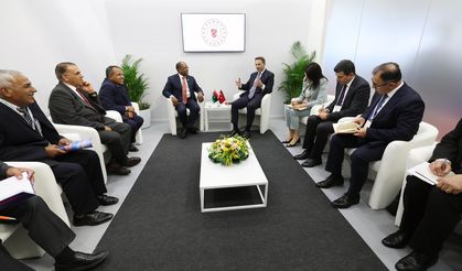 Bakan Bayraktar, Libya Petrol ve Gaz Bakanı Abdulsadek ile görüştü