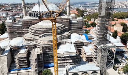 İstanbul- Bakan Ersoy: Restorasyonda deprem güvenliğinin sağlanması öncelikle önem arz etmekte