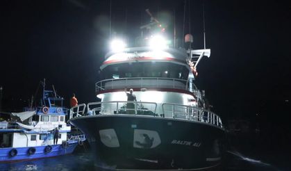 İstanbul - Balıkçılık genel av sezonu açıldı; Vali Gül balıkçıları uğurladı