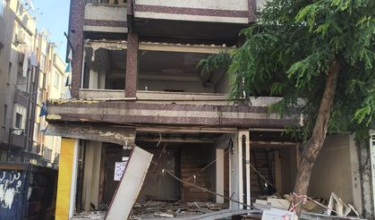 İstanbul- Zeytinburnu'nda binada doğal gaz kaçağı nedeniyle yangın çıktı -1