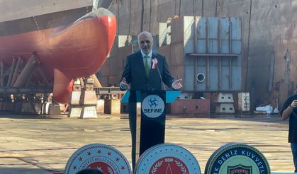 Yalova'da inşası tamamlanan TCG İçel denize indirildi