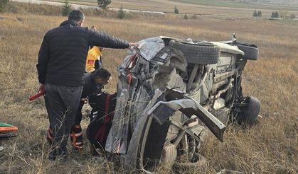 Takla atan otomobil hurdaya döndü: 1 yaralı