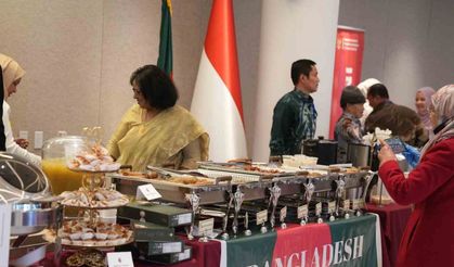 Türkevi’ndeki İslam Mirası Derneği’nin yıllık pazarına yoğun ilgi