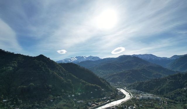 Artvin'de Mercek Bulutu Görüntülendi