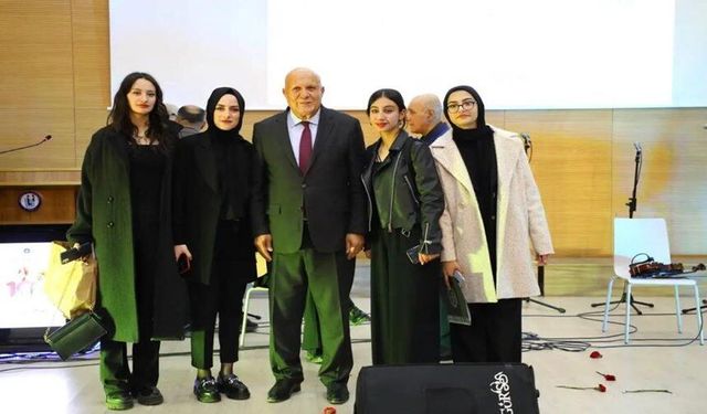 Başkan Pekmezci Rekabet Kurumu Kız Anadolu Lisesinin Düzenlediği Programa Katıldı