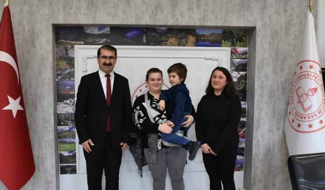 Çocukları Daha İyi Eğitim Alsın Diye Artvin'e Taşındılar