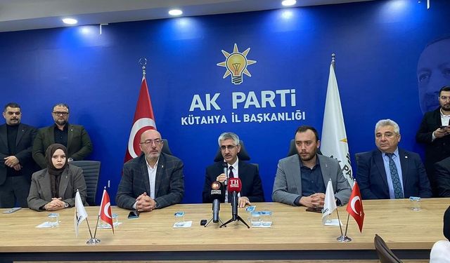 Bakan Yardımcısı Nazif Yılmaz, AK Parti Kütahya İl Başkanlığını ziyaret etti