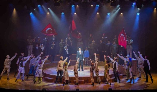 "Cumhuriyet’e Doğru" Erzurum’da Sahnelendi