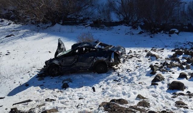 Erzurum'da Şarampole Uçan Aracın Sürücüsü Hayatını Kaybetti