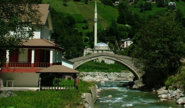 Hemşin Nerede, Nerenin İlçesi? Tarihçesi