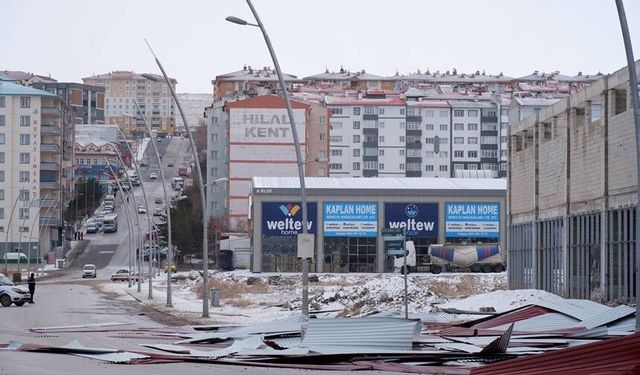 Kuvvetli Fırtına Nedeniyle Erzurum'da Acil Önlemler Alınıyor