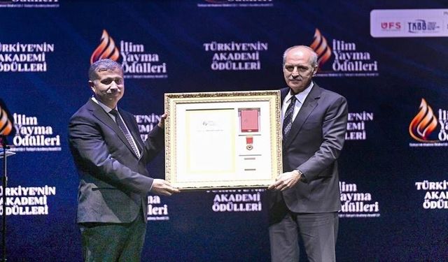 Prof. Dr. İlhami Gülçin Mühendislik, Doğa Ve Sağlık Bilimleri Ödülüne Layık Görüldü
