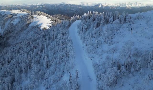 Sezon Hazırlıkları Tamamlanan Atabarı'nda Kayak için Yeterli Kar Bekleniyor