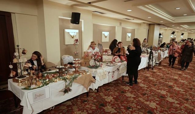 Trabzon'da Kadınların El İşlerinin Satışı için Kermes Düzenlendi