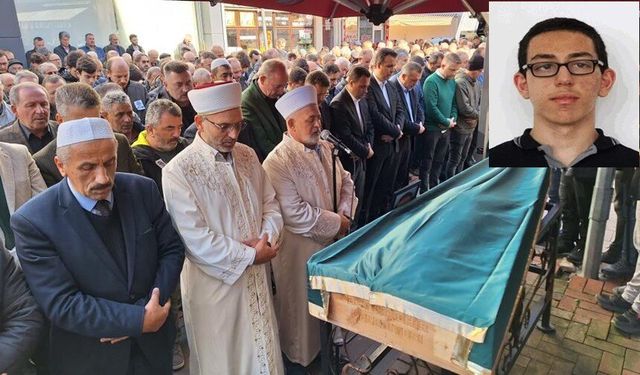 Trabzon’da Dalgalara Kapılan Lise Öğrencilerinden Emir Berke Aşık  Toprağa Verildi