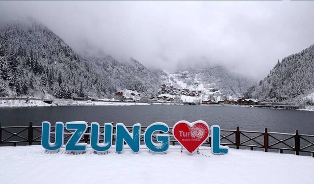 Uzungöl Karla Kaplandı