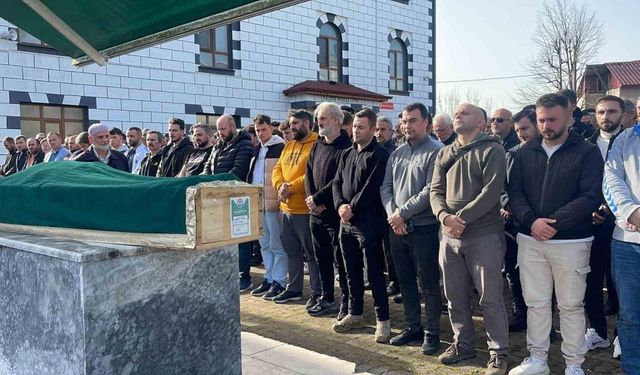 Trabzon’da göçük altında kalarak hayatını kaybeden işçilerden Mehmet Sultan Allahverdi Rize’de defnedildi