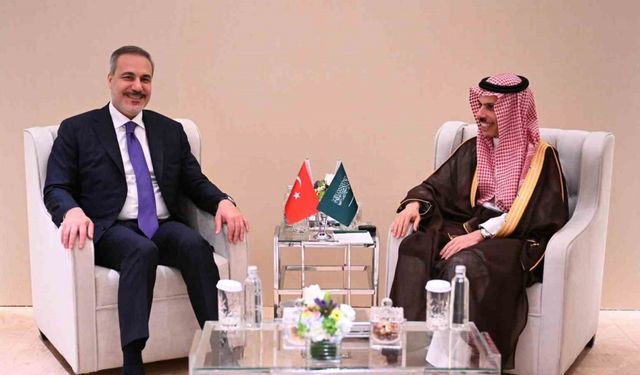 Dışişleri Bakanı Fidan, Suudi Arabistan Dışişleri Bakanı Ferhan ile görüştü