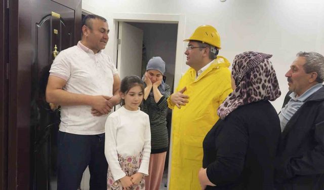 Etkili yağış sonrası Keçiören Belediye Başkanı Özarslan sahaya indi