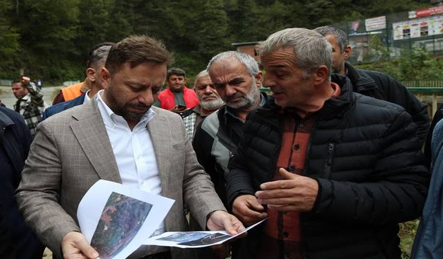 AK Parti Rize Milletvekili Avcı, Heyelan Yaşanan Köyde İncelemelerde Bulundu