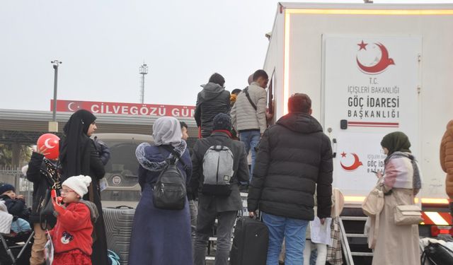 İlk kez ülkesine giden Suriyeli Nisa: Arkadaşlarımı ve öğretmenlerimi çok özleyeceğim