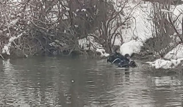 Kayıp Sabit öğretmen, Karasu Nehri'nde aranıyor