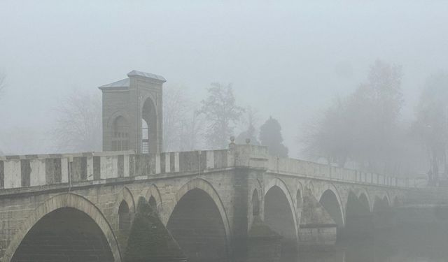 Edirne'de sis etkili oldu