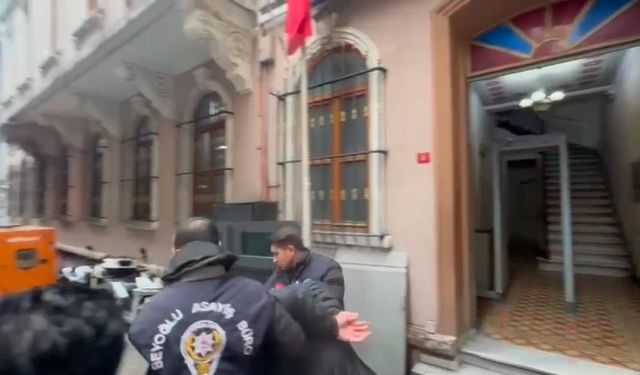 İstanbul - Beyoğlu’nda otobüsteki teşhircilik şüphelisine gözaltı