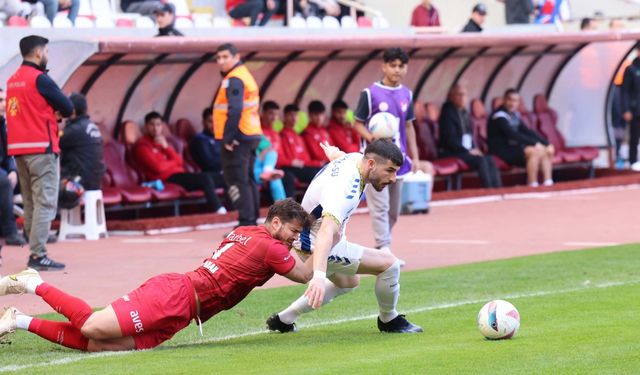 Menemen FK, Mersin'de farklı kazandı