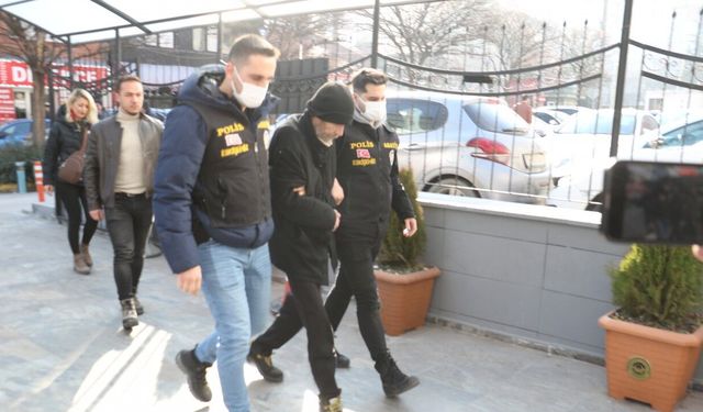 12 yıldır aranan firari, kardeşinin kimliğiyle yakalandı