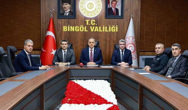 Bingöl'de ağır ve orta hasarlı 5 bin 153 yapı yıkıldı