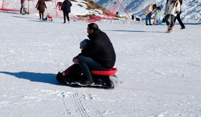 Bingöl'deki Hesarek Kayak Merkezi'ni 1 ayda 40 bin kişi ziyaret etti / Ek fotoğraflar
