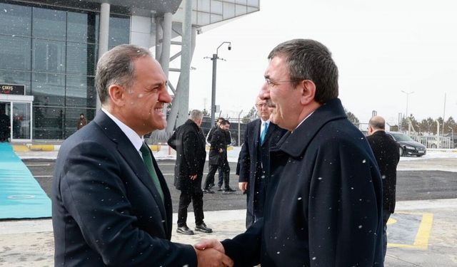 Cevdet Yılmaz: Deprem bölgesinde 450 bin civarında bağımsız birim tamamlanacak