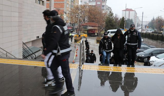 Eskişehir’de tefeci operasyonu; 11 gözaltı