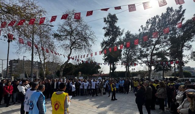 Mersin’de öğretmeni darbeden veli ve oğlu tutuklandı; olay anı kamerada