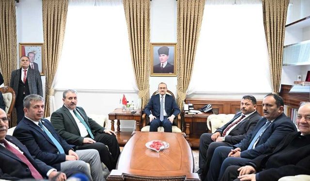 Mustafa Destici: Yapılanı takdir etmemek asla ahlaklı siyaset değildir