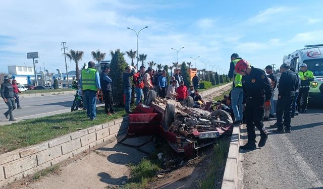 Kahramanmaraş'ta otomobiller kafa kafaya çarpıştı: 7 yaralı
