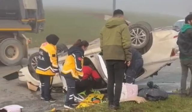 Sakarya'da otomobiller çarpıştı; 1 ölü, 3 yaralı