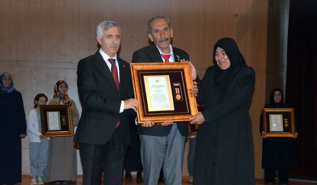 Şehit korucunun ailesine 32 yıl sonra madalya ve berat verildi