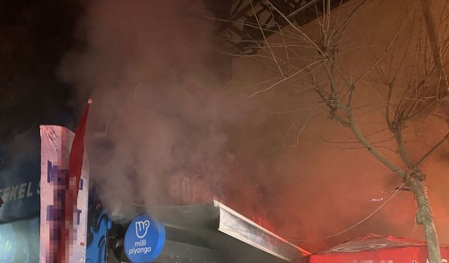 Yangında mahsur kalan köpeği itfaiye kurtardı